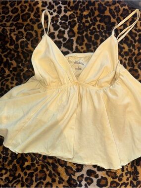 Pale Yellow Top